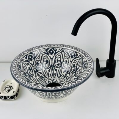 Hand-Painted Ceramic Sink with Brass Rim – Elegant Moroccan Design
